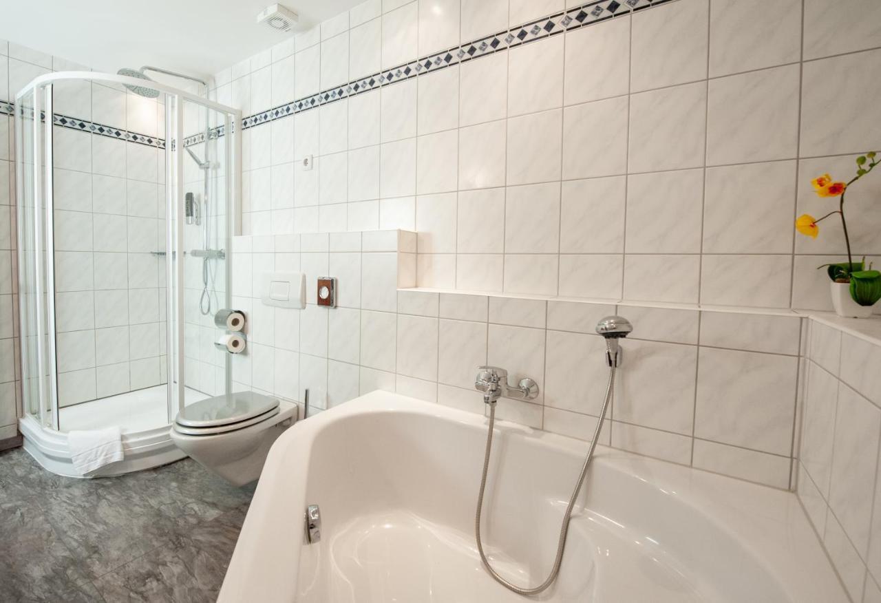Hotel Bluechertal 바하라흐 외부 사진